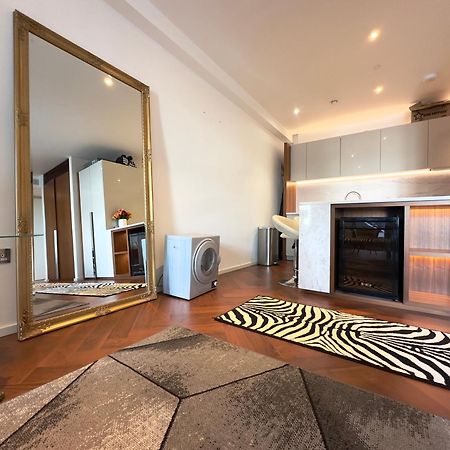 Lavish Penthouse River View Fast Wifi - Luxurylondonstays Dış mekan fotoğraf